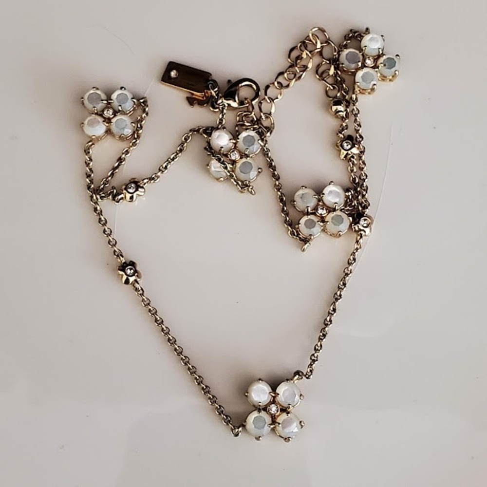 Kate Spade New York Gold Tone Mother of Pearl Flower Station Necklace Delicate - Picture 3 of 7